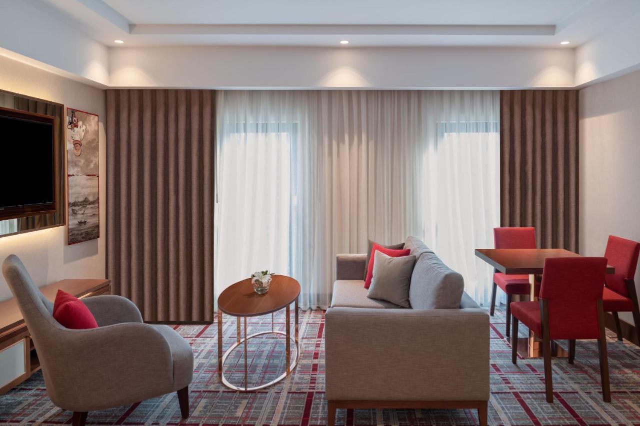 Moevenpick Hotel Istanbul Asia Airport エクステリア 写真 A suite at the hotel